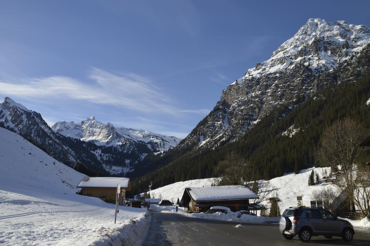 Hotel Restaurant Spillgerten Diemtigtal Schwenden Bagian luar foto